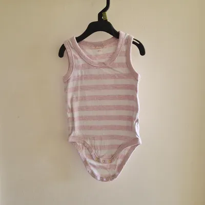 23 mois body sans manche